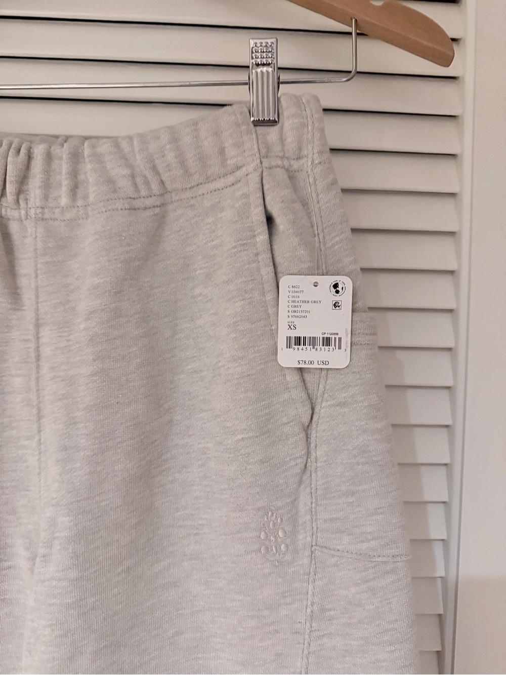 Free people women's sweatpants in grey - Picture 3 of 3